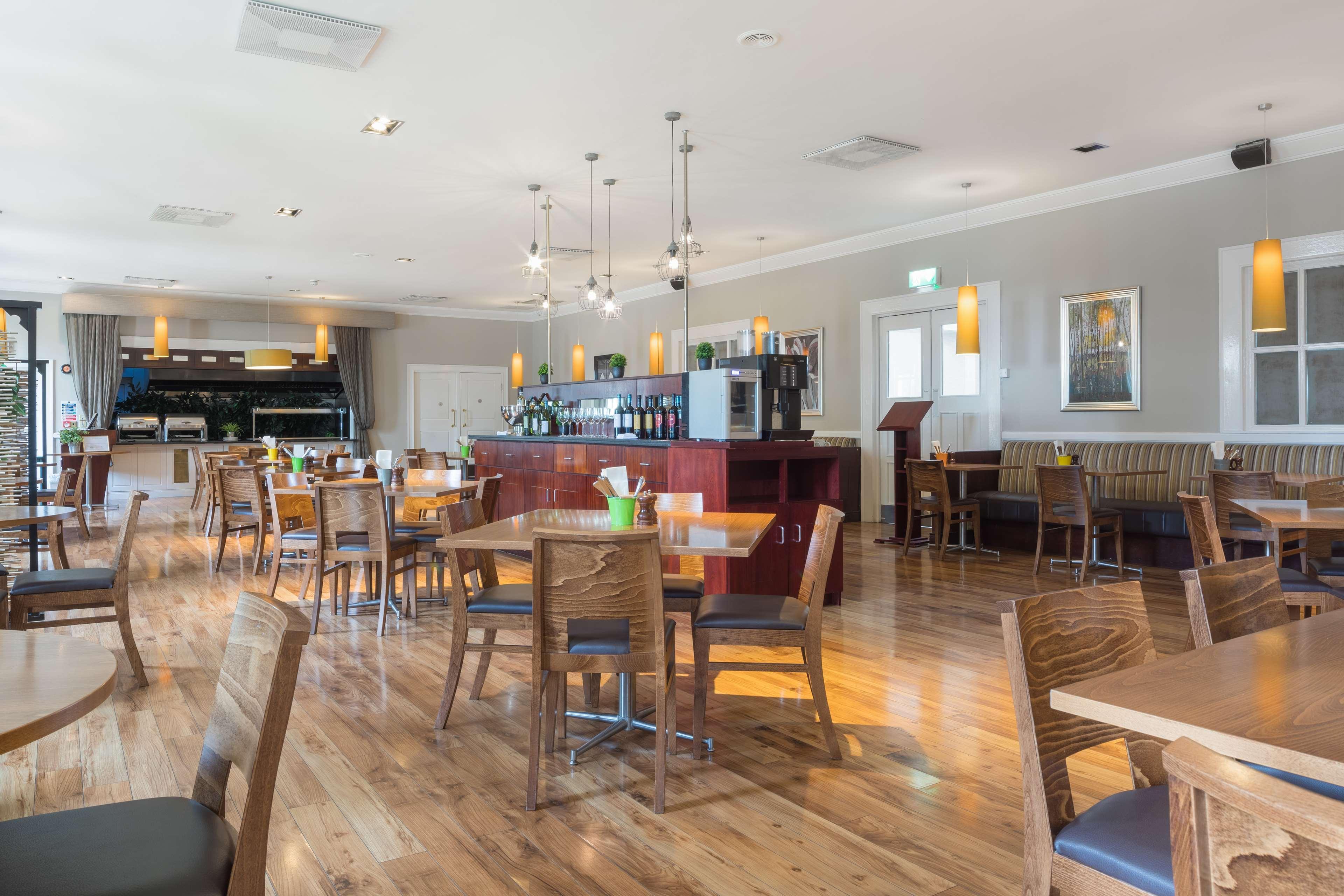 Park Inn By Radisson Shannon Airport Экстерьер фото