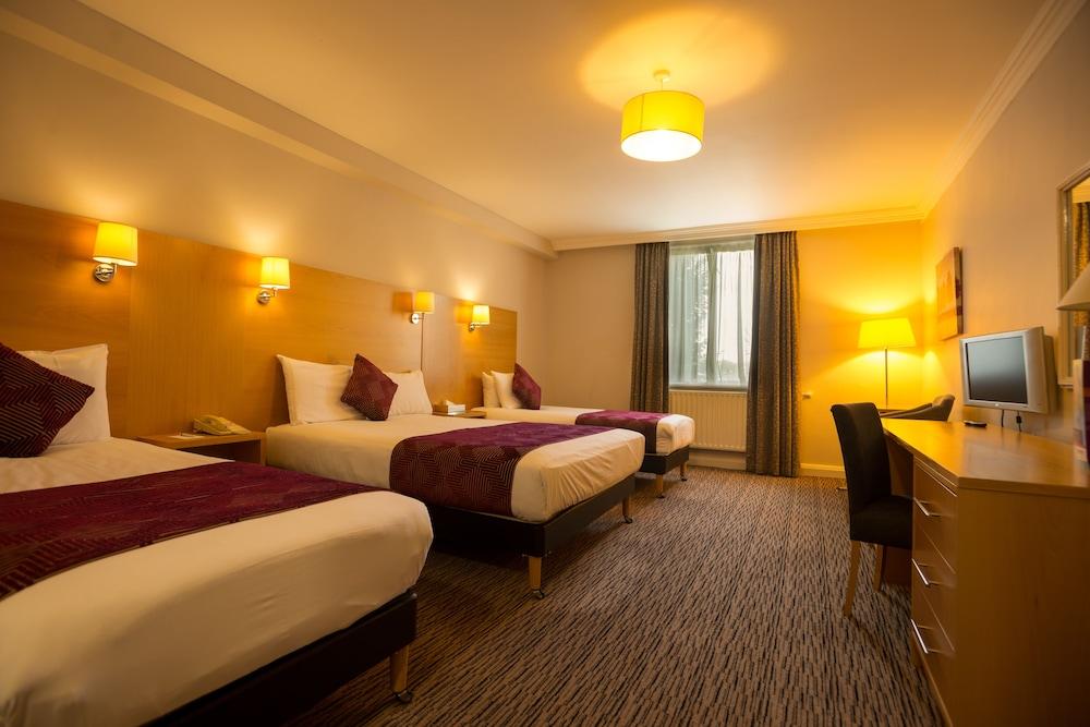 Park Inn By Radisson Shannon Airport Экстерьер фото