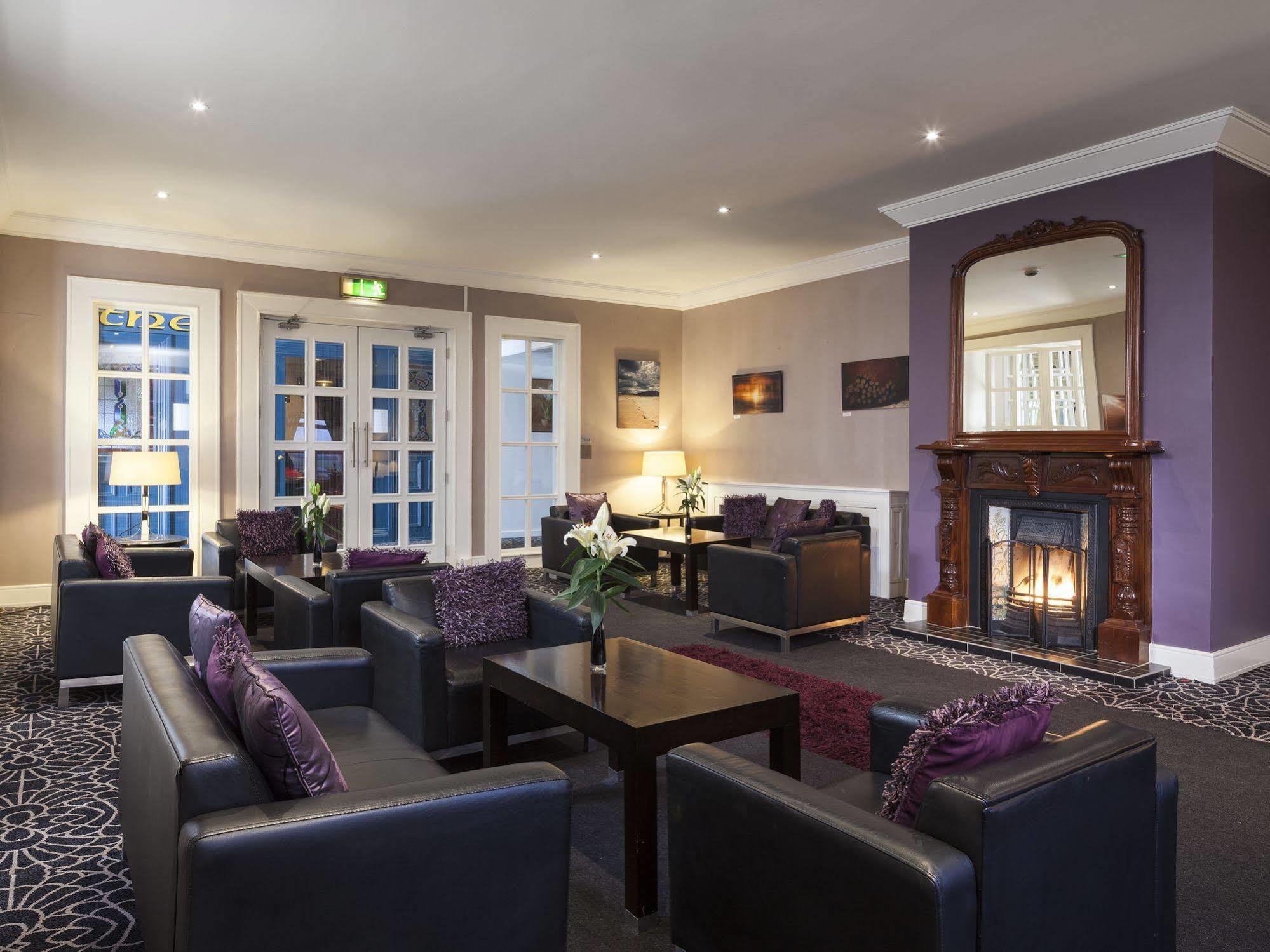 Park Inn By Radisson Shannon Airport Экстерьер фото